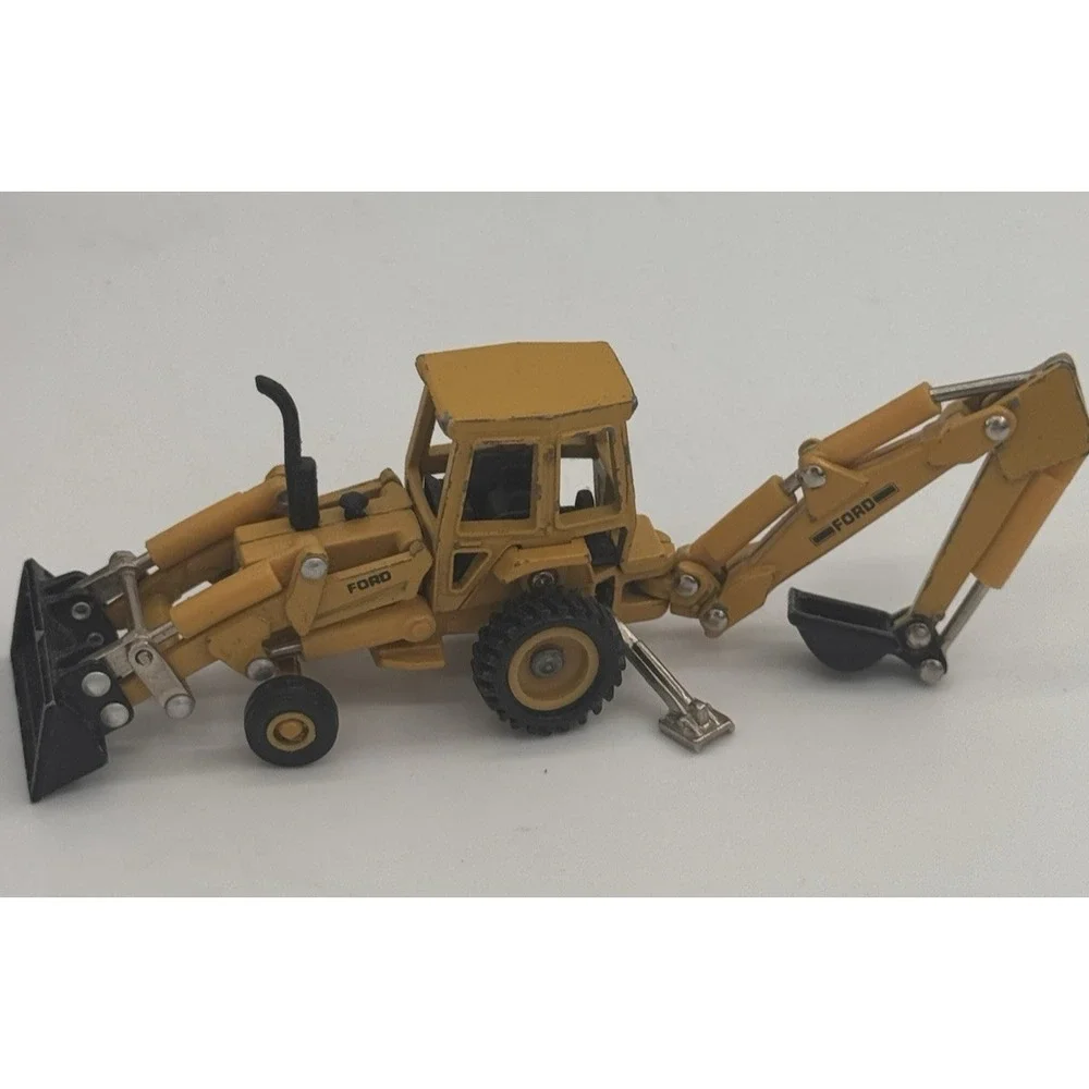 Vintage ERTL Ford Tractor Loader Backhoe Diecast Toy 2288ZD Dyersville Iowa
